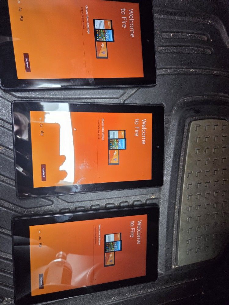 3 AMAZON FIRE KINDLE TABLETS