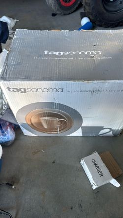 16 Price Dinner Ware Set Brand New 