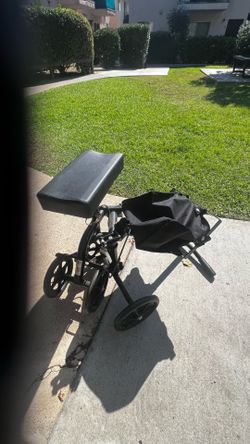 Knee scooter