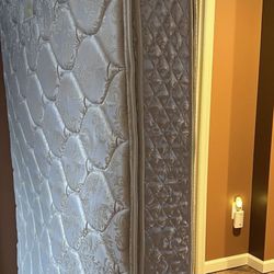 Full Size Bed - Bassett