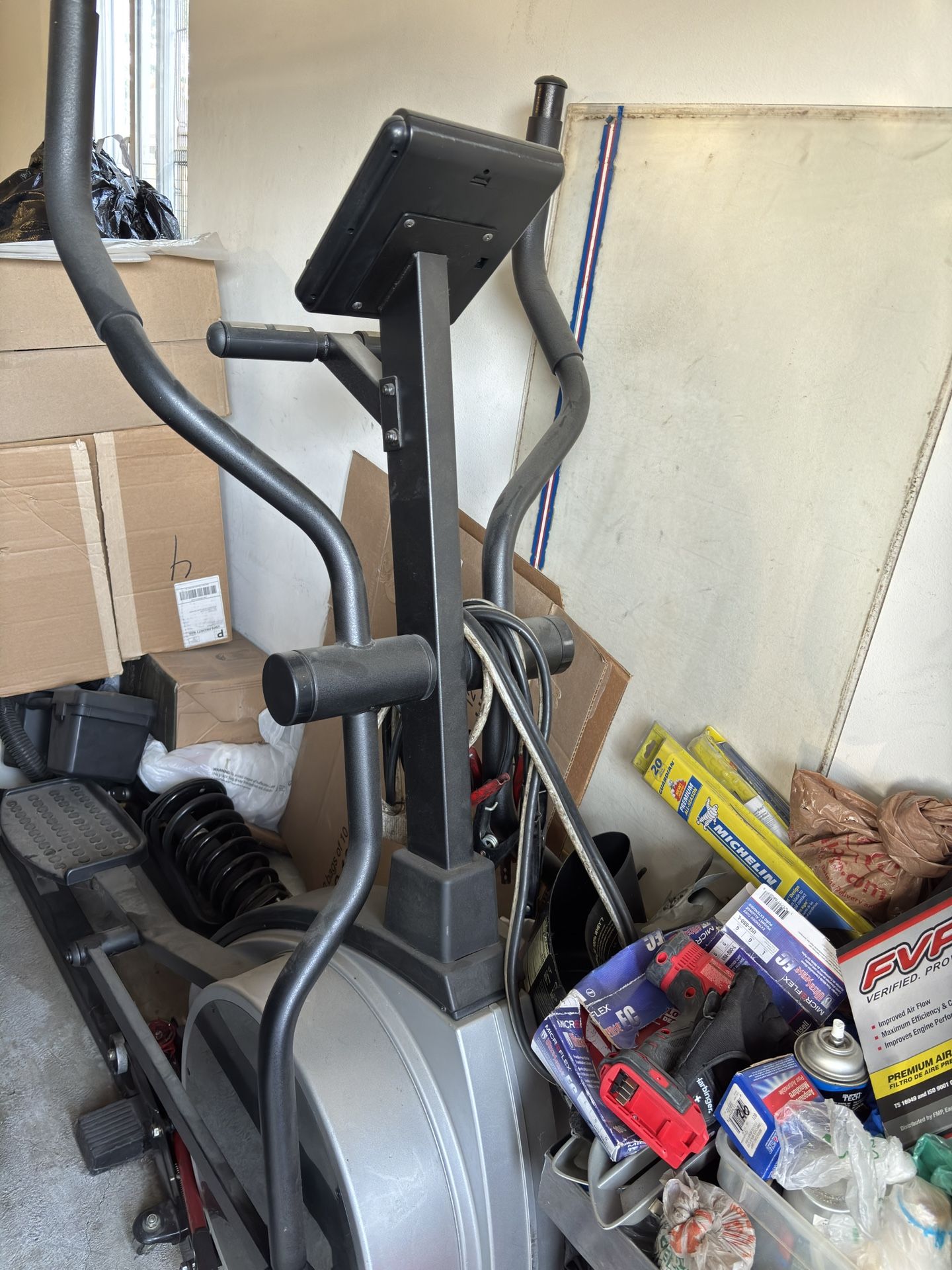 Exercise Equipment - Treadmill / Elliptical