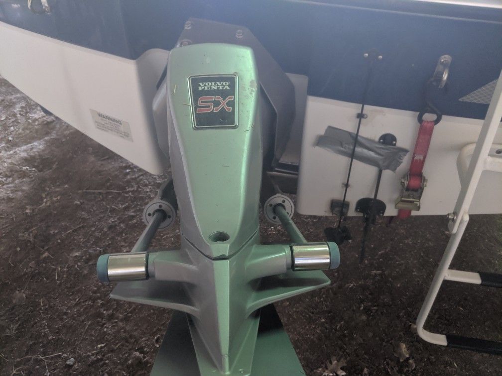 16 ft. Four Winds ski boat