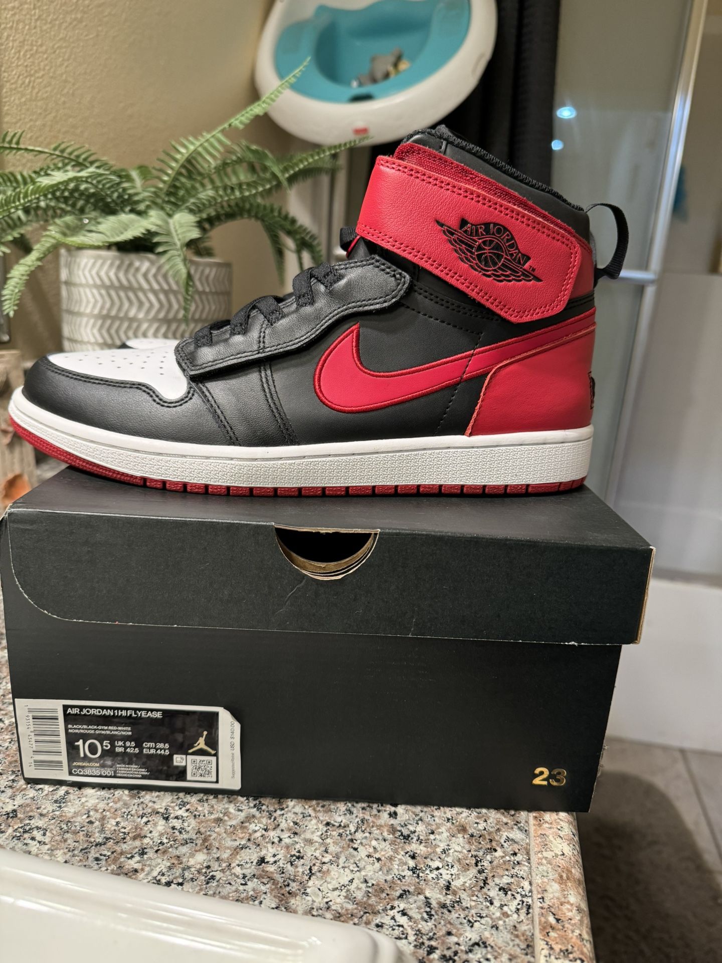 Jordan 1 FlyEase Bred White Toe