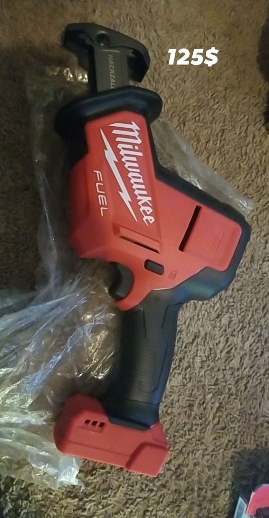 Milwaukee SawZall 125$