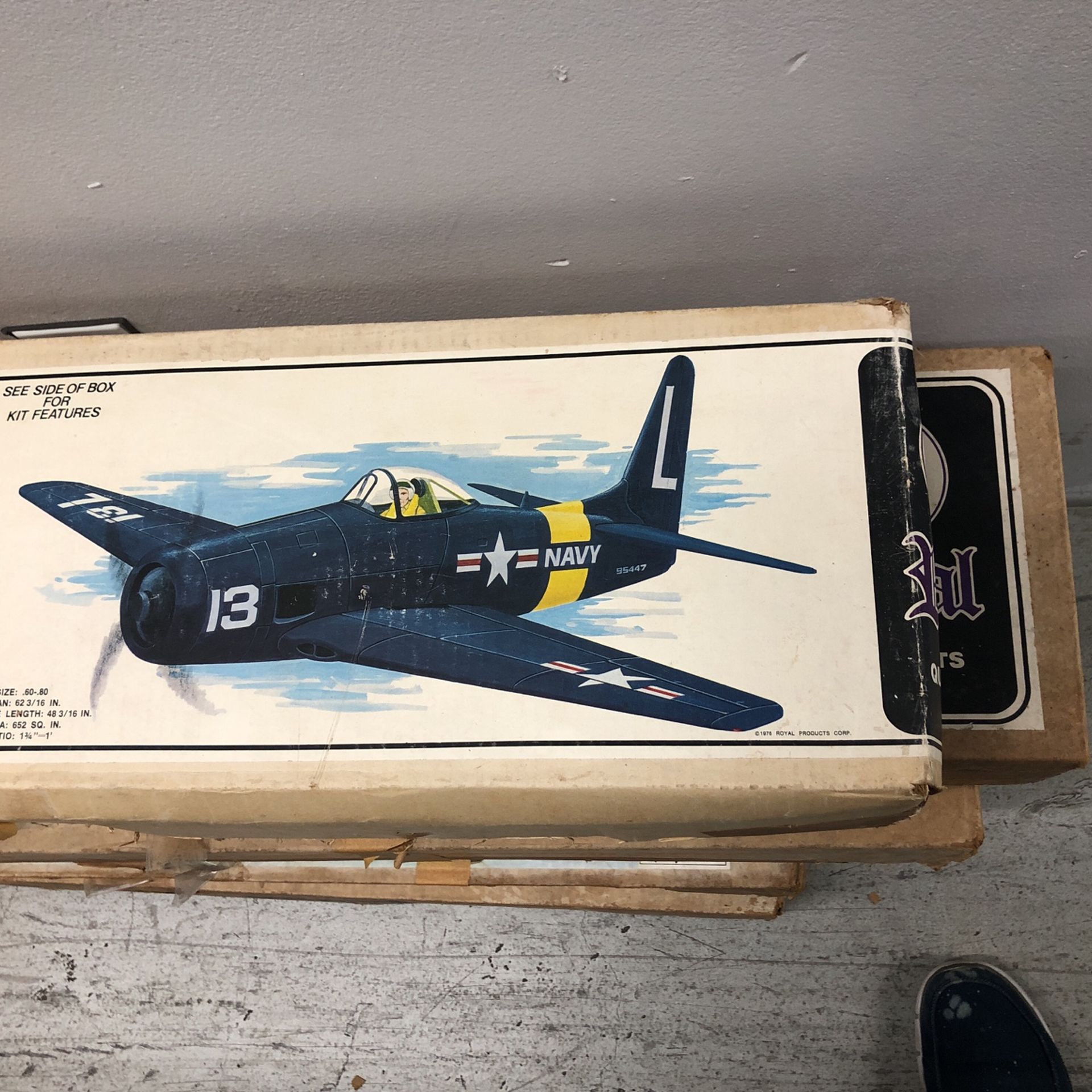 Royal Quality Kits Grumman F8F Bearcat Radio Remote Control Airplane Kit