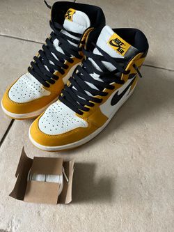 Jordan 1 high size 9.5. Open to offers