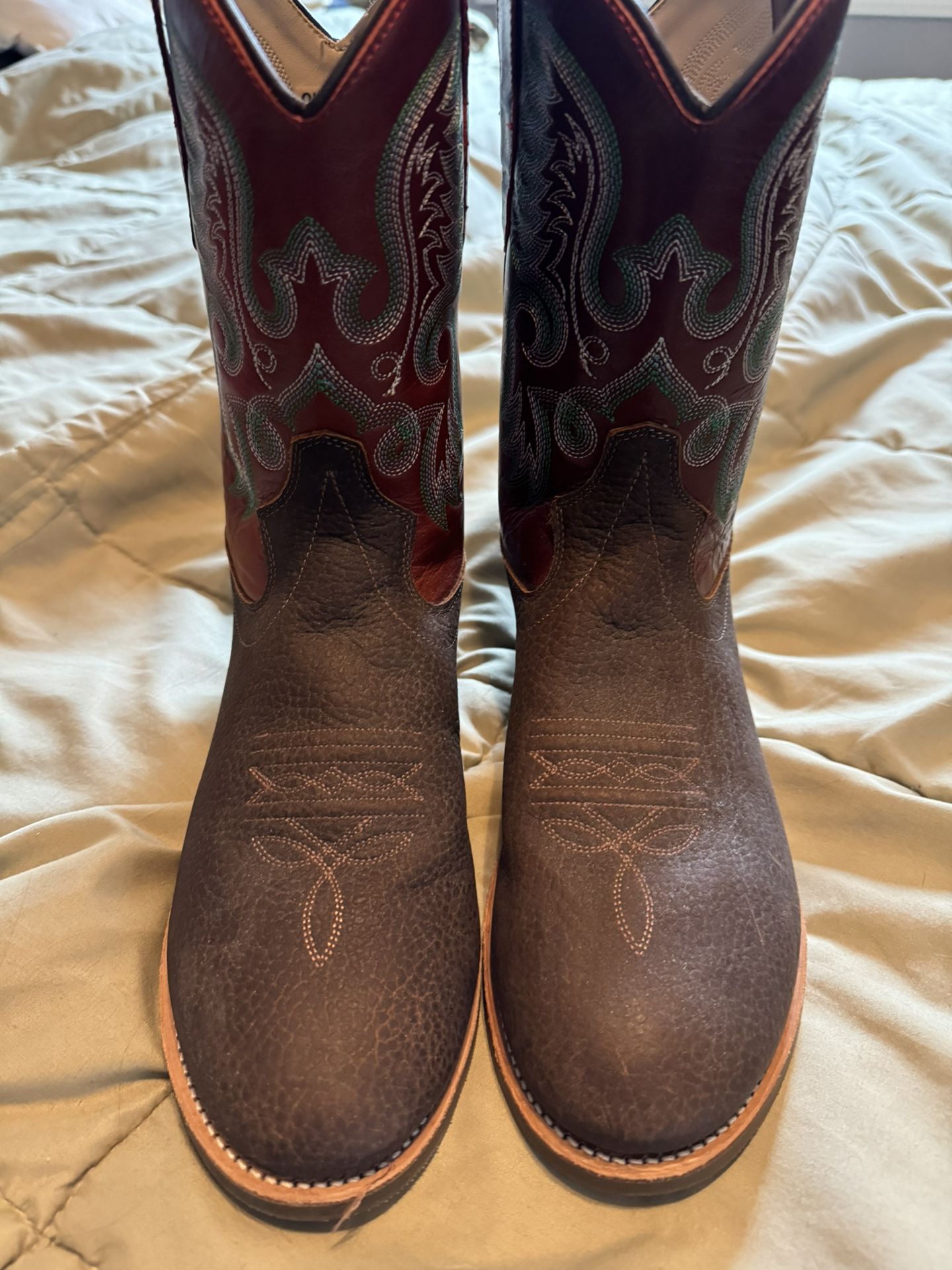 Women’s Size 7 Western Boots