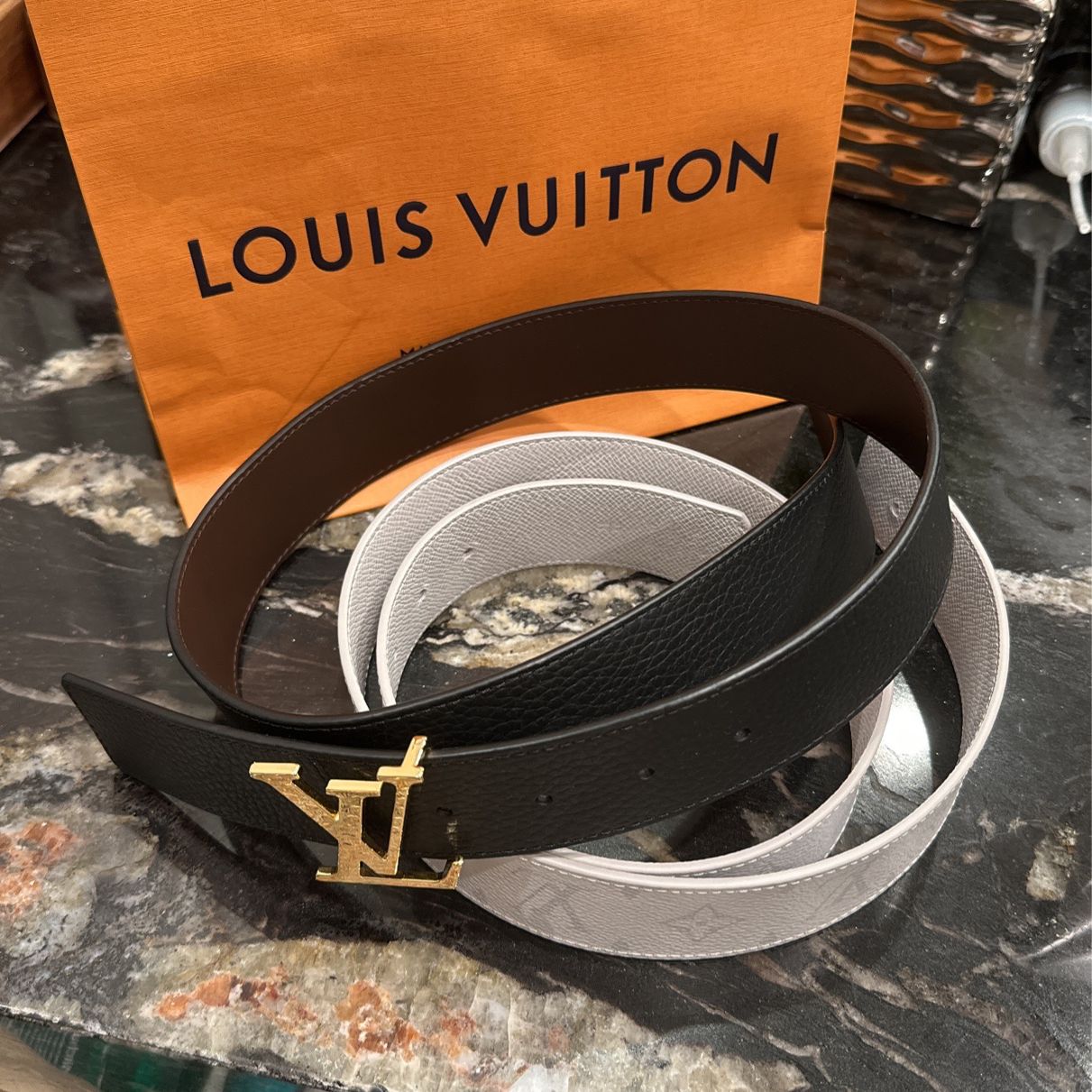 Gold/Black Mens Lv LOUIS Vuitton Belt - 42 waist for Sale in Del Valle, TX  - OfferUp