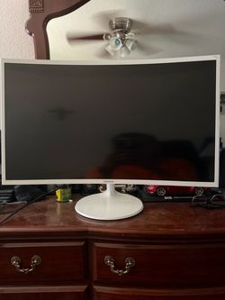 Samsung 32”  curved monitor