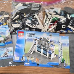 Lego 7498 City Police Station