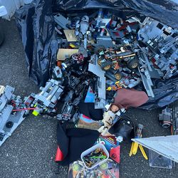 LEGOS ! Large Hefty Bag Filled With Assorted Legos Starwars Items Figures Weapons Cars Etc Selling Entire Bag For Price Shown