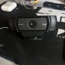 Logitech HD Webcam 1080p 30FPS – Crystal-Clear Video for Streaming, Calls & Content Creation