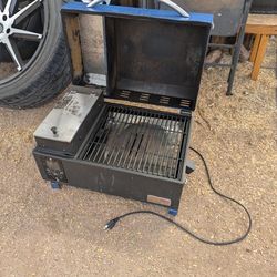 BBQ Wood Pellet Grill Smoker with Digital Controls $80obo
