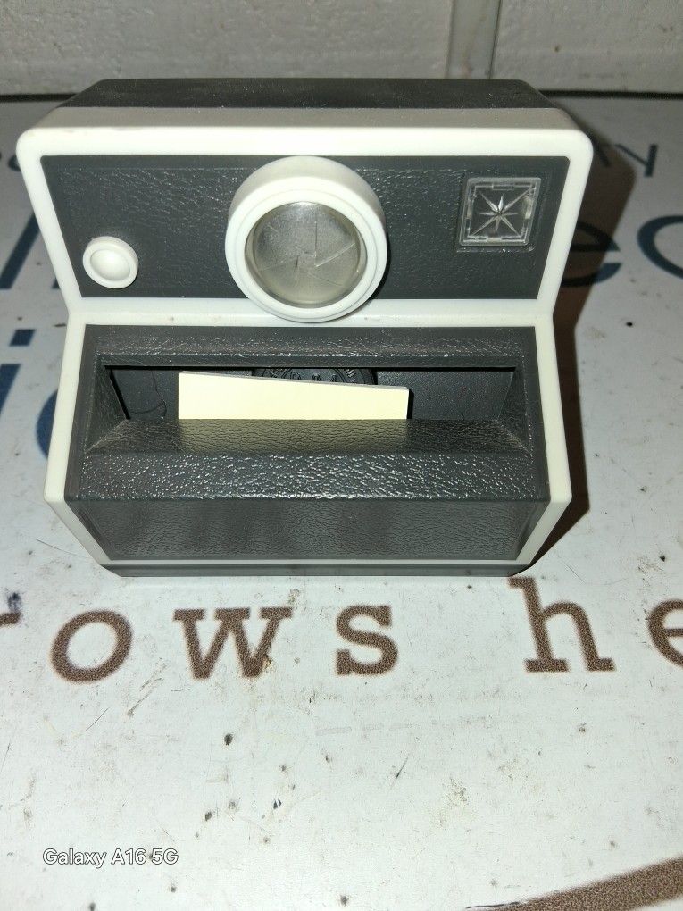 Camera Post-it Holder