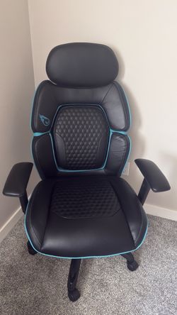 DSP Centurion Gaming Chair with Adjustable Headrest