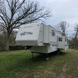 2000 Sunnybrook Mobile Scout 33 RKFS