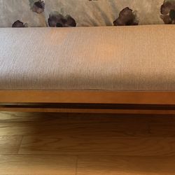 Drexel Heritage Upholstered Bench for Bedroom - Wood Base 