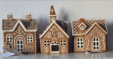 Aldi gingerbread houses