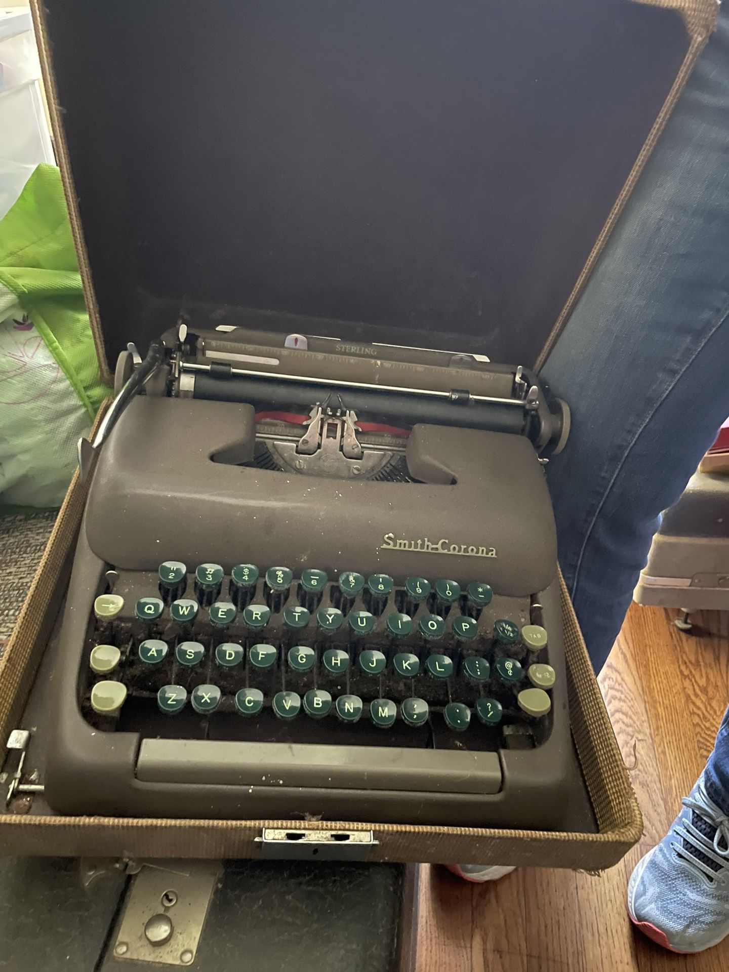 Vintage Smith Corona Typewriter 