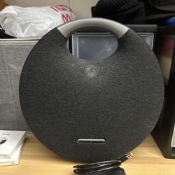 Harmon Kardon Onyx Studio 5 