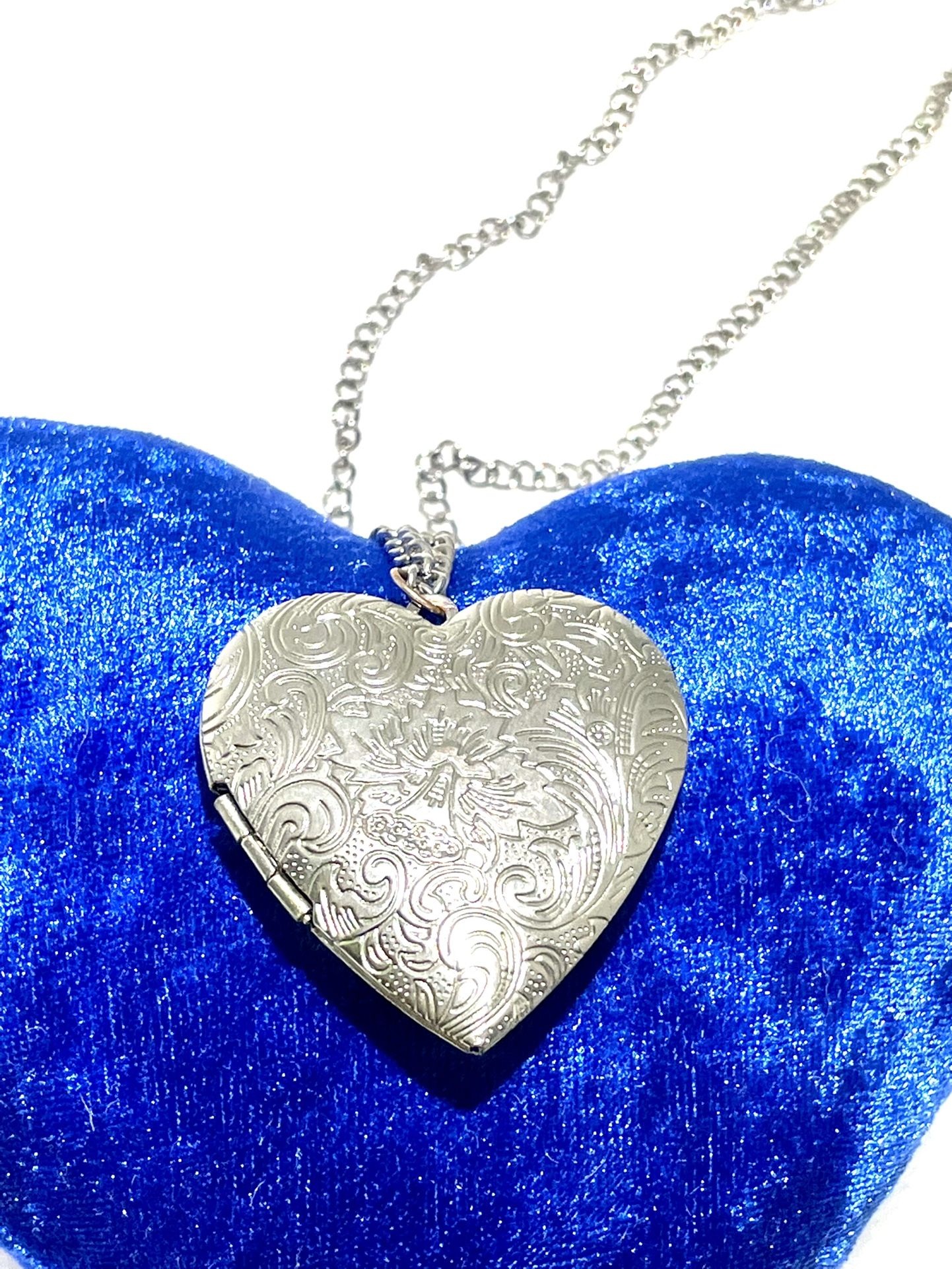 Cg Heart Locket Necklace