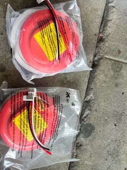 Smoke alarm hardware