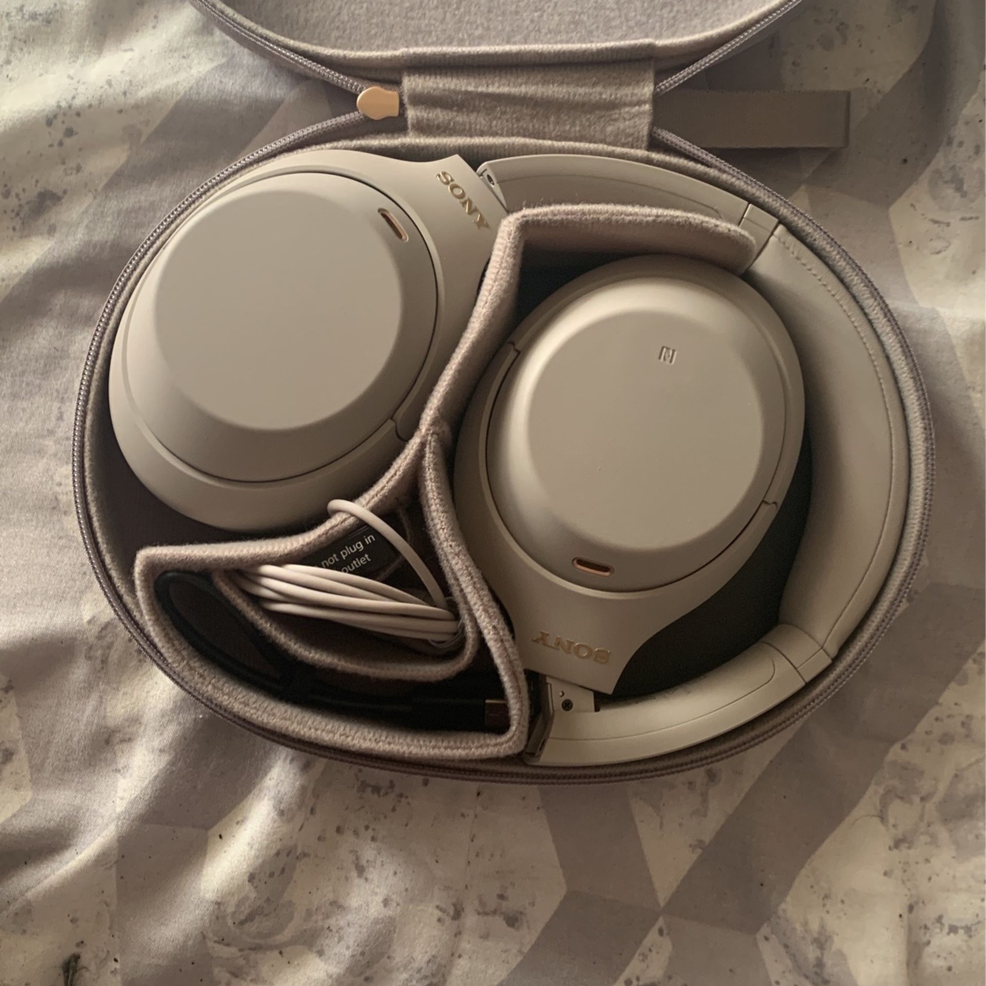 sony xm4 xbox one