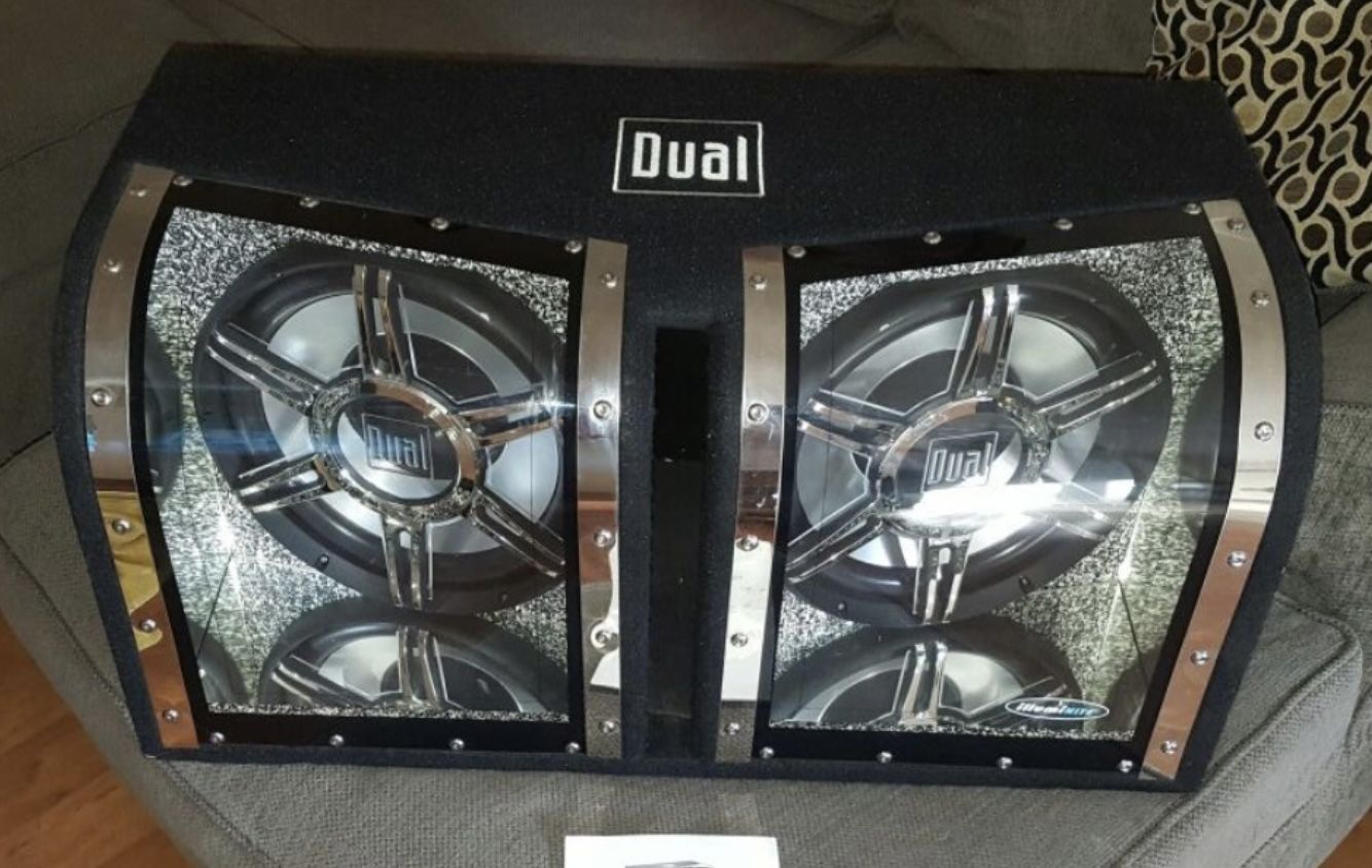 2 Dual 12 Inch Speakers Subwoofer In Light Up Box With Boss Amp