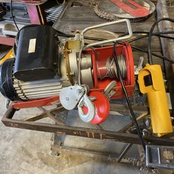 Chicago Electric Hoist 440lb