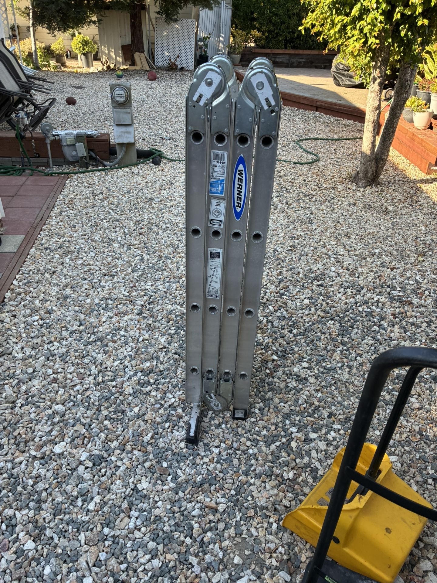 16 Ft Ladder 