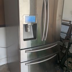 Nice French Door Smart Stainless Steel Samsung Refrigerator 
