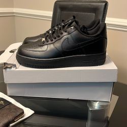 Men’s Black Nike Air Force 1