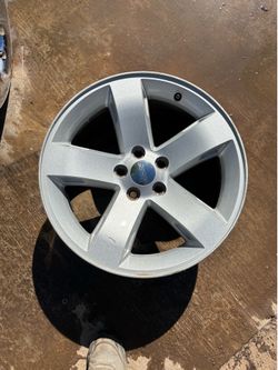 2014 Dodge challenger 18x7.5 aluminum wheel