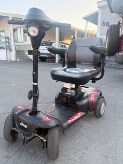 Phoenix HD 4-Wheel Scooter