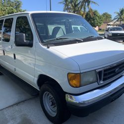 2007 Ford E-350