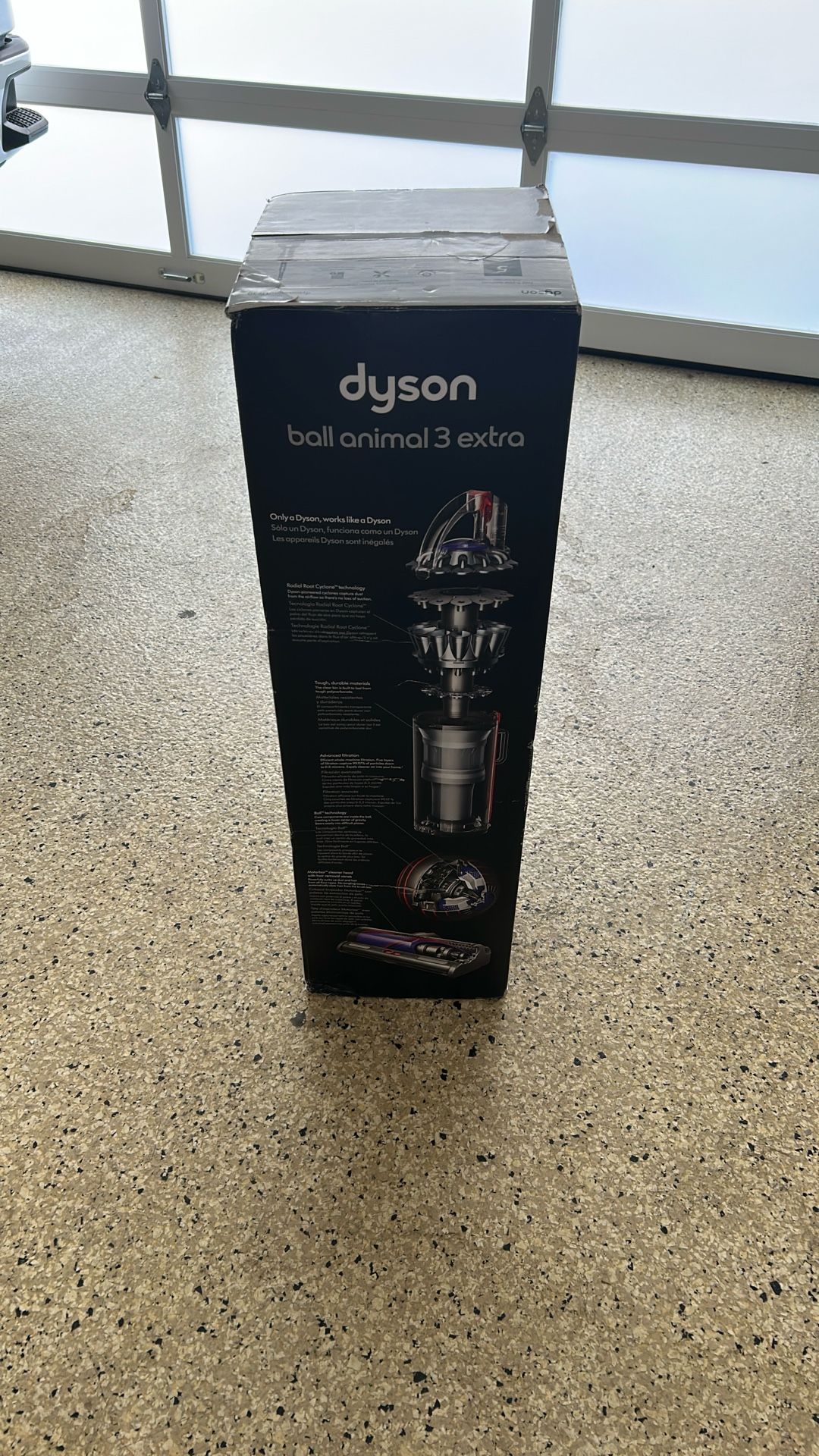 DYSON VACCUM