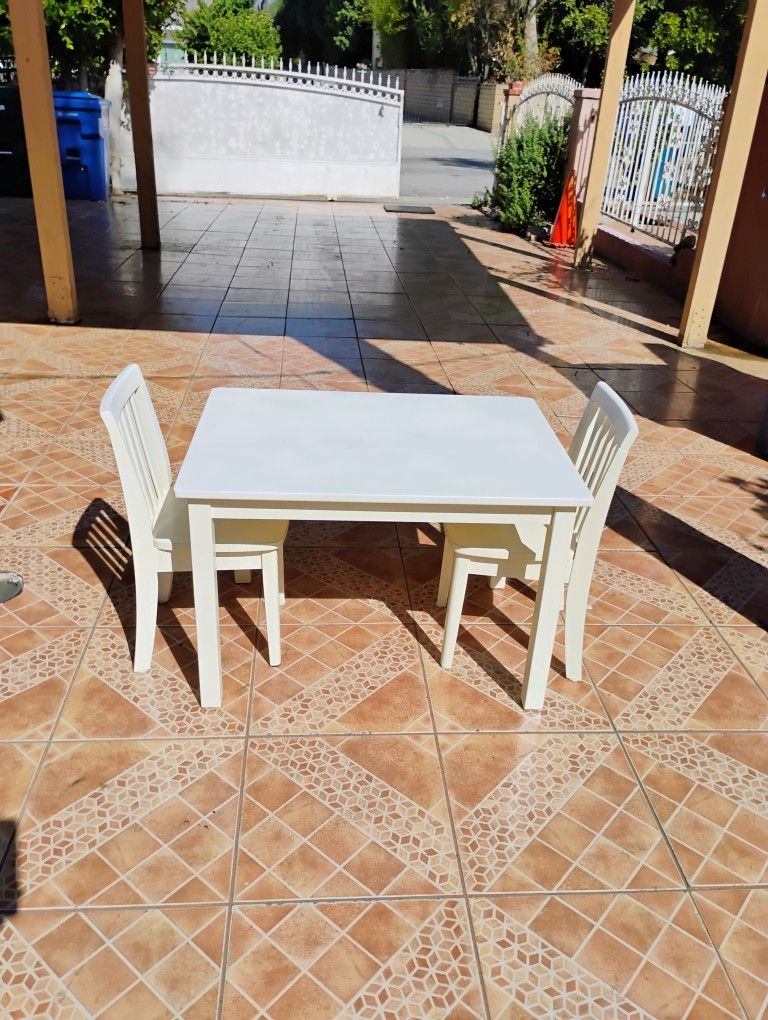 Kids Table