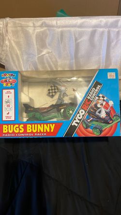 Bugs bunny rc car and extras