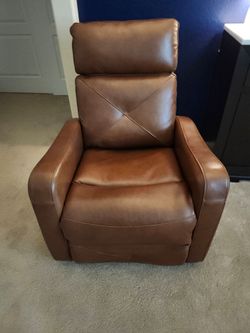 2 Leather swivel chairs