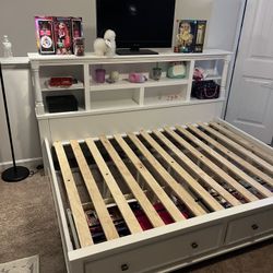 Ashley Bedroom Set(young Girls)