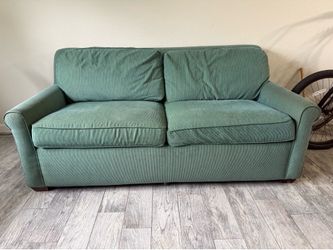 Pull out couch