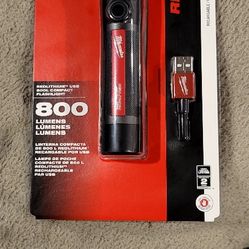 Milwaukee rechargeable flashlight 800  Lumens