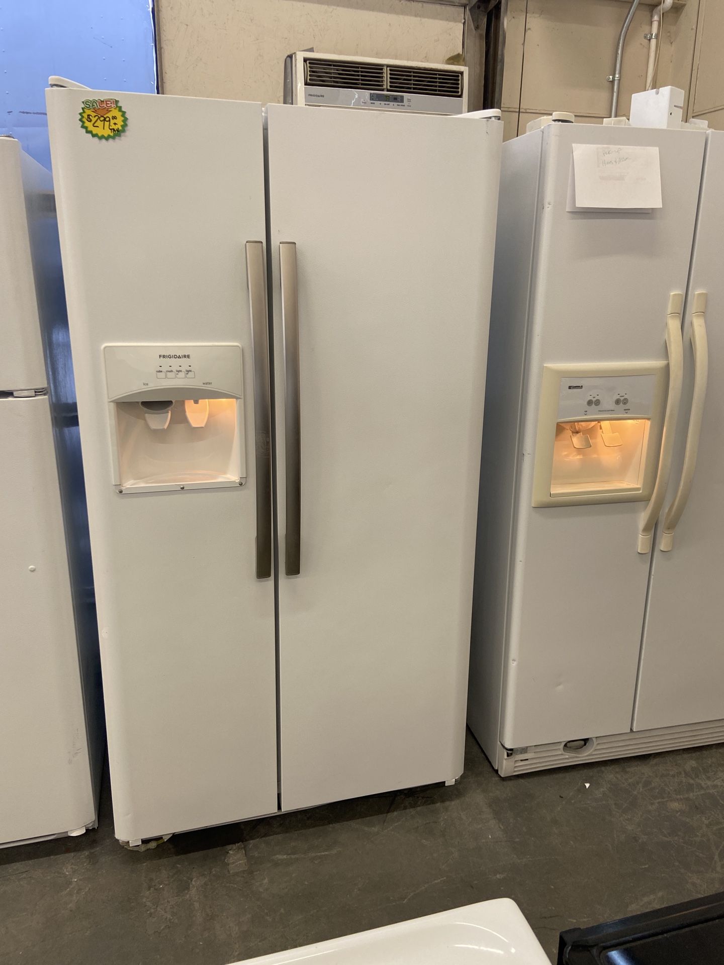 FRIGIDAIRE WHITE SIDE BY SIDE REFRIGERATOR