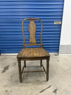 Wooden chair 
