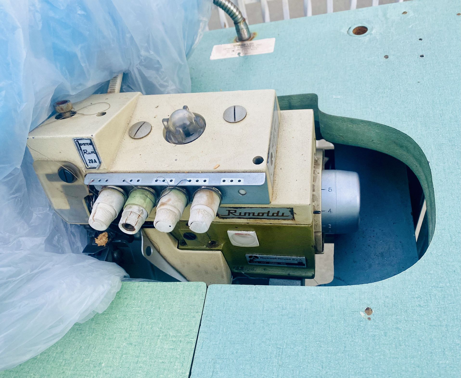 Industrial Sewing Machine