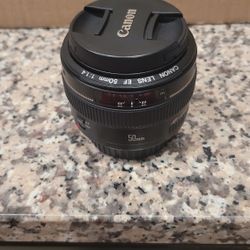 Canon Lens