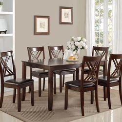 New 7 Piece Dining Set 