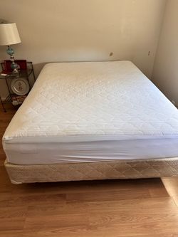 Queen size bed