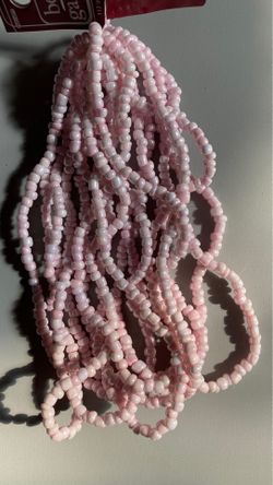 Powered pink 💓 waist bead ready to create