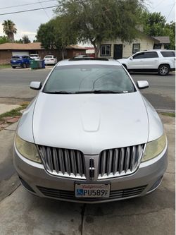 2010 Lincoln MKS